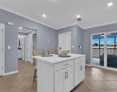 14271 Heritage Landing Boulevard - Photo Thumbnail 10