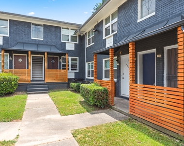936 Mayson Turner Road Northwest - Photo Thumbnail 16