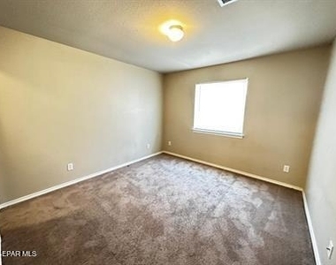 14304 Gil Reyes Drive - Photo Thumbnail 10