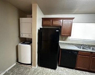 14304 Gil Reyes Drive - Photo Thumbnail 5