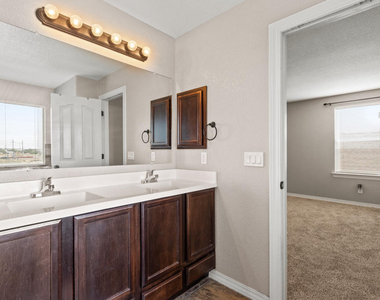 12664 Azulejos Street - Photo Thumbnail 20