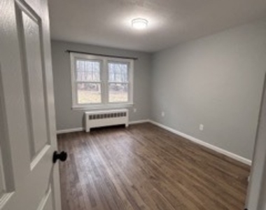85 Cold Spring Circle - Photo Thumbnail 5