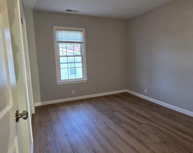 126 Tremont Street - Photo Thumbnail 12