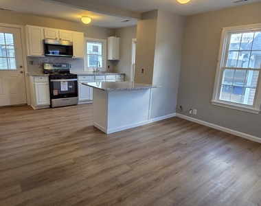 126 Tremont Street - Photo Thumbnail 3