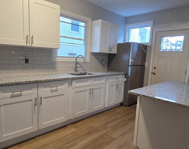 126 Tremont Street - Photo Thumbnail 5