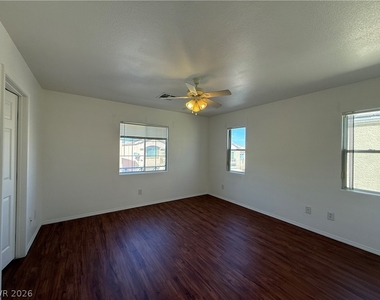 10541 Kivas Court - Photo Thumbnail 8