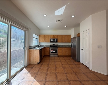 10541 Kivas Court - Photo Thumbnail 6