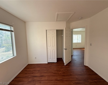 10541 Kivas Court - Photo Thumbnail 15