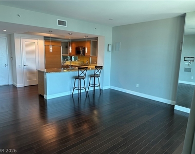 222 Karen Avenue - Photo Thumbnail 3