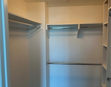 222 Karen Avenue - Photo Thumbnail 5