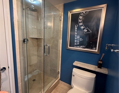 222 Karen Avenue - Photo Thumbnail 10