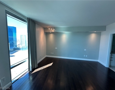 222 Karen Avenue - Photo Thumbnail 7