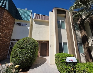 3412 Townhouse Drive - Photo Thumbnail 2