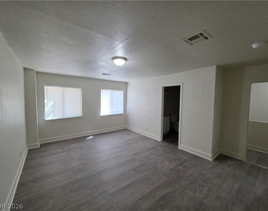 3412 Townhouse Drive - Photo Thumbnail 17