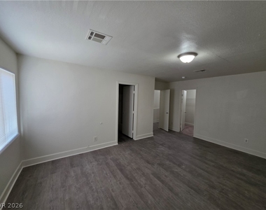 3412 Townhouse Drive - Photo Thumbnail 18