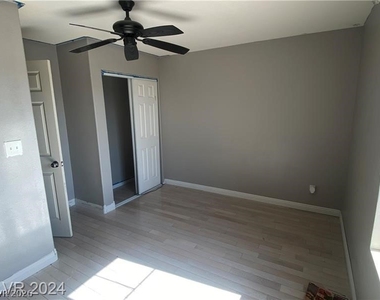 9956 Matfen Court - Photo Thumbnail 14