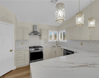 4016 Angel Face Street - Photo Thumbnail 17