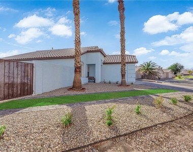 4016 Angel Face Street - Photo Thumbnail 4