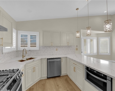 4016 Angel Face Street - Photo Thumbnail 13