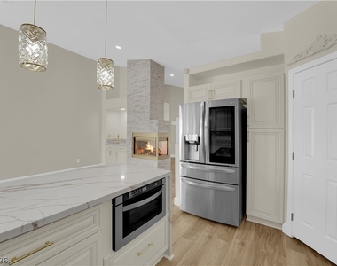 4016 Angel Face Street - Photo Thumbnail 12