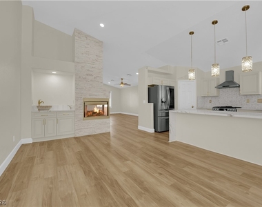 4016 Angel Face Street - Photo Thumbnail 9