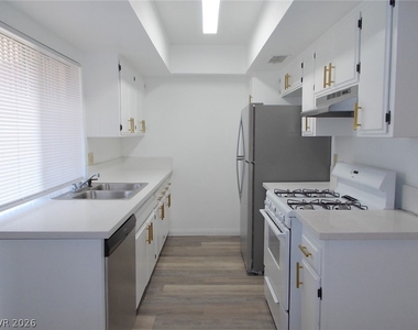 3168 S Eastern Avenue - Photo Thumbnail 5