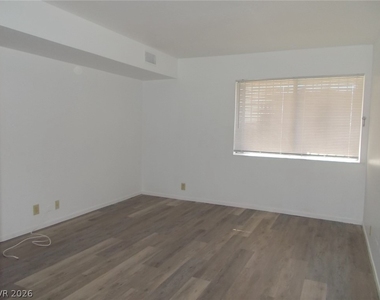 3168 S Eastern Avenue - Photo Thumbnail 10