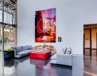 3722 Las Vegas Boulevard - Photo Thumbnail 20
