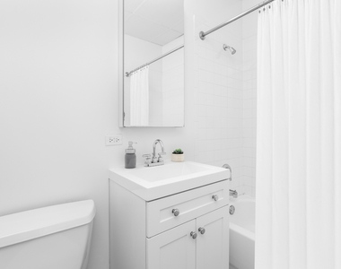 135 William Street - Photo Thumbnail 7