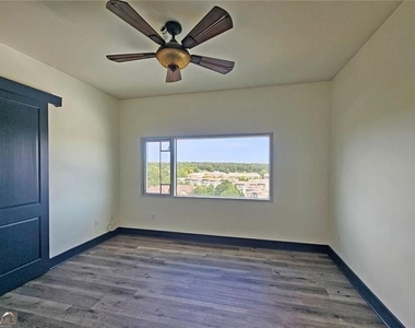 4561 Olde Perimeter Way Ne - Photo Thumbnail 19