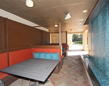 4561 Olde Perimeter Way Ne - Photo Thumbnail 31