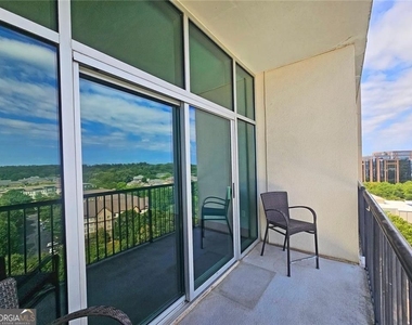 4561 Olde Perimeter Way Ne - Photo Thumbnail 29