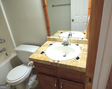 10 Brandon Drive - Photo Thumbnail 6