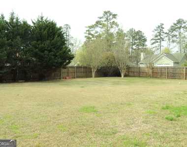 10 Brandon Drive - Photo Thumbnail 11