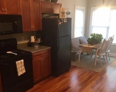 2060 Lakeside Drive - Photo Thumbnail 3