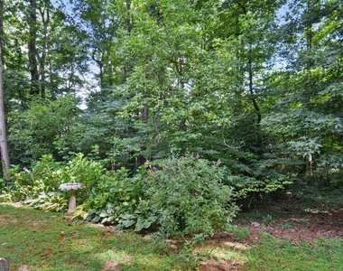 1160 Windsor Parkway - Photo Thumbnail 4