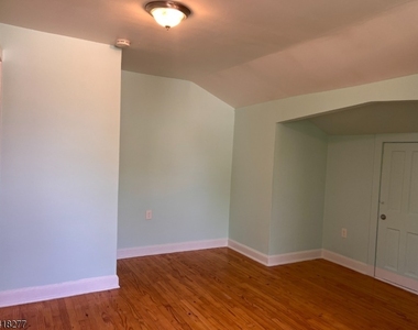 117 Ridgedale Ave - Photo Thumbnail 7