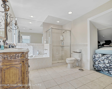 278 Lake Avenue - Photo Thumbnail 11