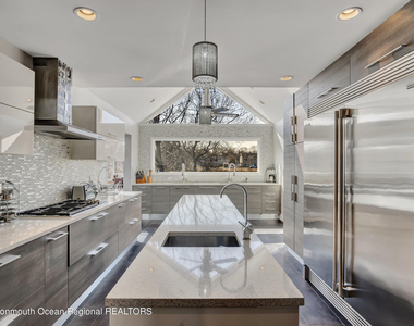 278 Lake Avenue - Photo Thumbnail 6