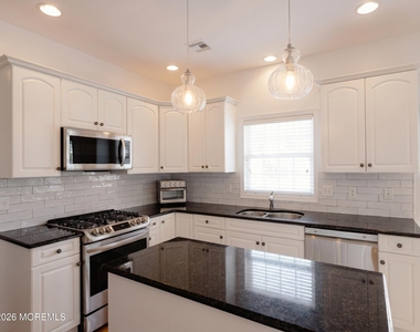 979 Ocean Avenue - Photo Thumbnail 8