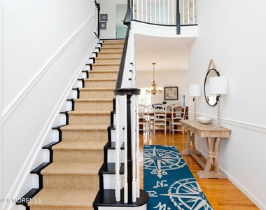 979 Ocean Avenue - Photo Thumbnail 9