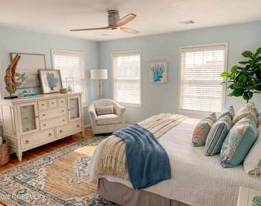 979 Ocean Avenue - Photo Thumbnail 11