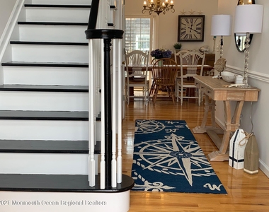 979 Ocean Avenue - Photo Thumbnail 4