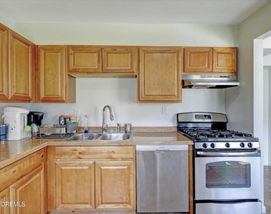 265 Norgrove Avenue - Photo Thumbnail 12