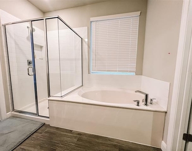 5516 Nelson Parkway - Photo Thumbnail 11