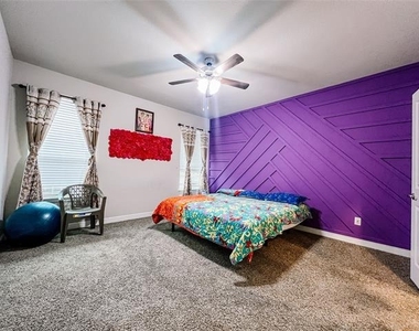 5516 Nelson Parkway - Photo Thumbnail 10