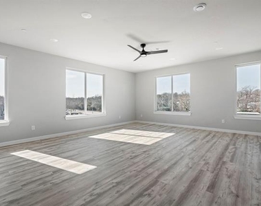 948 S Corinth Street - Photo Thumbnail 7