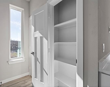 948 S Corinth Street - Photo Thumbnail 12
