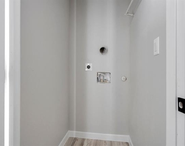 948 S Corinth Street - Photo Thumbnail 26