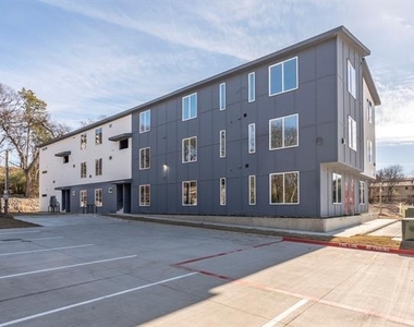 948 Corinth Street - Photo Thumbnail 1